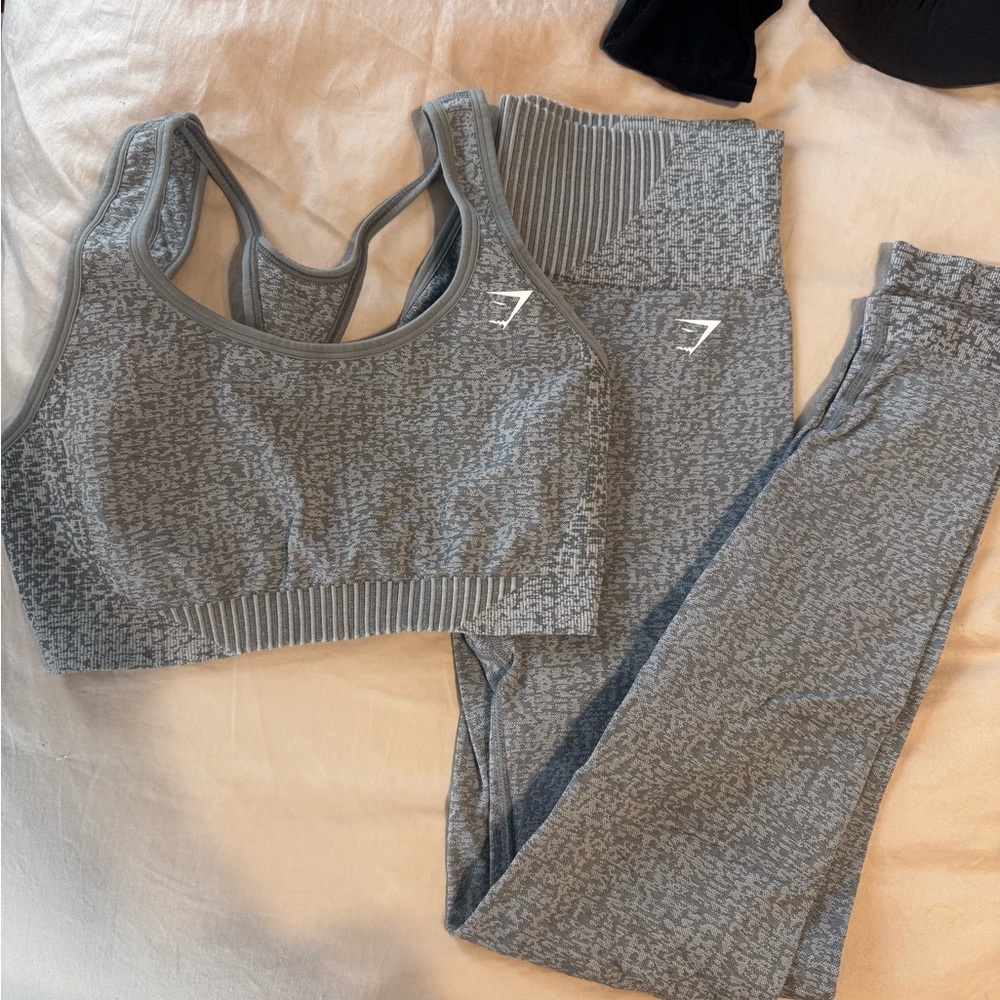 Gymshark Set
Medium top
Small Bottom